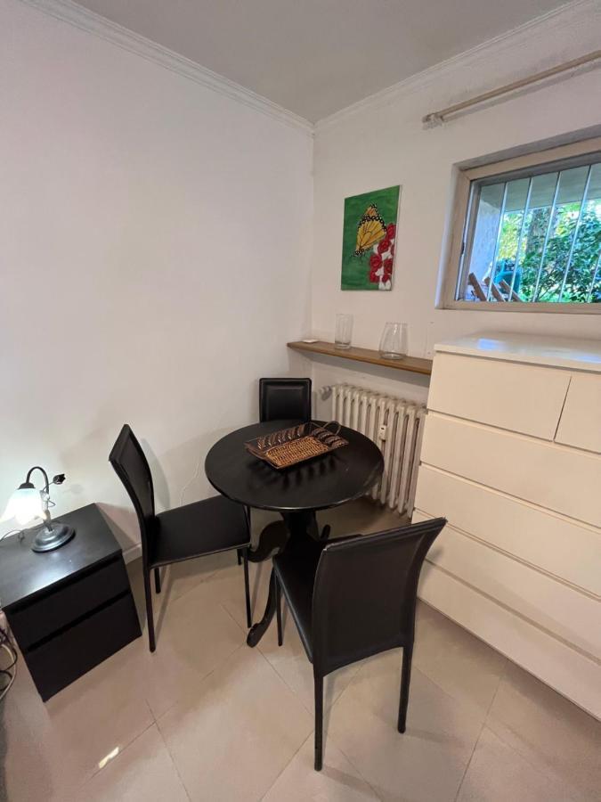 Monolocale A Mostacciano Apartment Roma Exterior foto