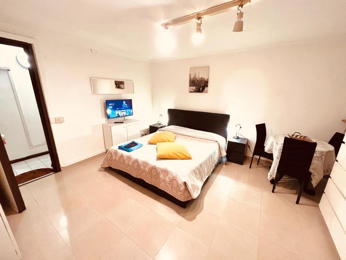 Monolocale A Mostacciano Apartment Roma Exterior foto